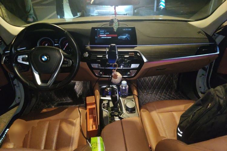 Used BMW 5 Series New Energy 2018 530Le Luxury Package Center Console