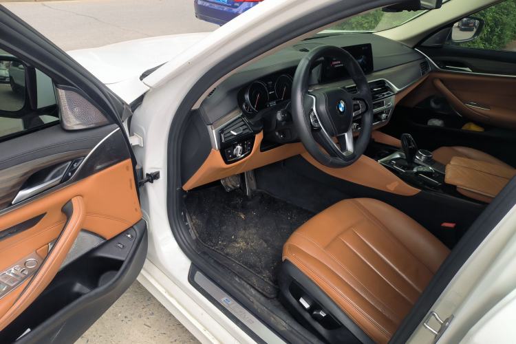 Used BMW 5 Series New Energy 2018 530Le Luxury Package Driver Seat