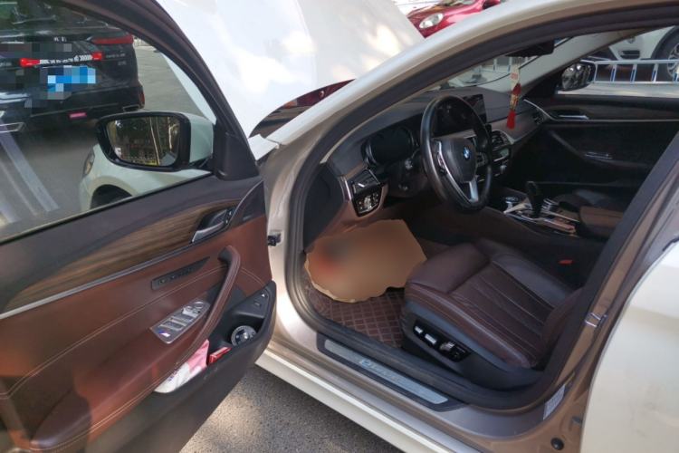 Used BMW 5 Series New Energy 2018 530Le Luxury Package Driver Seat