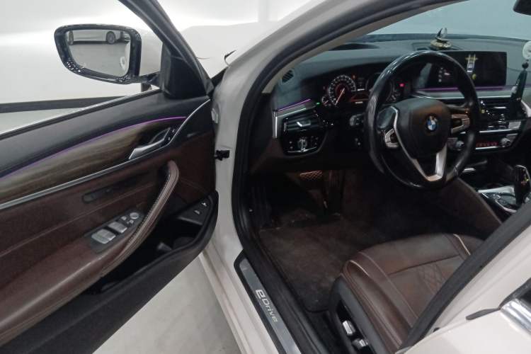 Used BMW 5 Series New Energy 2018 530Le Luxury Package Driver Seat