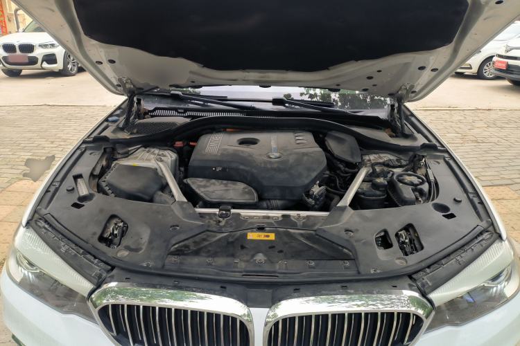 Used BMW 5 Series New Energy 2018 530Le Luxury Package Engine Bay