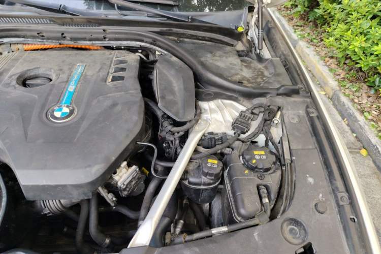 Used BMW 5 Series New Energy 2018 530Le Luxury Package Engine Bay Left