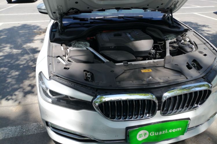Used BMW 5 Series New Energy 2018 530Le Luxury Package Engine Bay Right