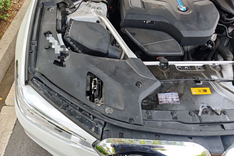 Used BMW 5 Series New Energy 2018 530Le Luxury Package Engine Bay Right