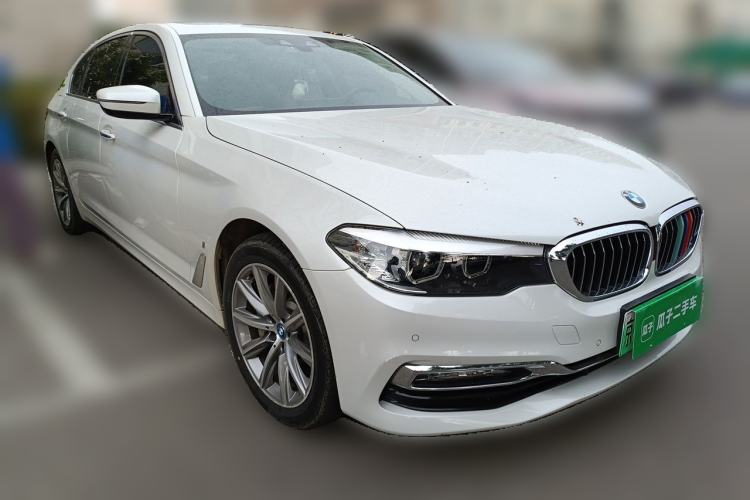 Used BMW 5 Series New Energy 2018 530Le Luxury Package Front Right 45 Deg