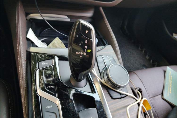Used BMW 5 Series New Energy 2018 530Le Luxury Package Gear Lever