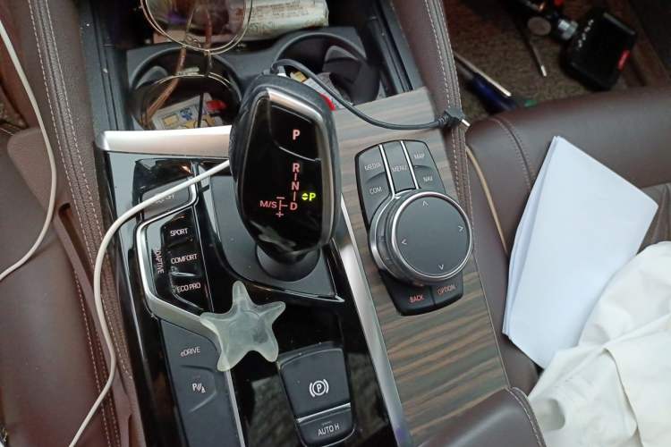 Used BMW 5 Series New Energy 2018 530Le Luxury Package Gear Lever