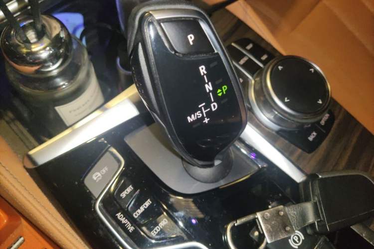 Used BMW 5 Series New Energy 2018 530Le Luxury Package Gear Lever