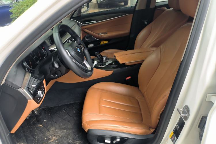 Used BMW 5 Series New Energy 2018 530Le Luxury Package Left Front Seat