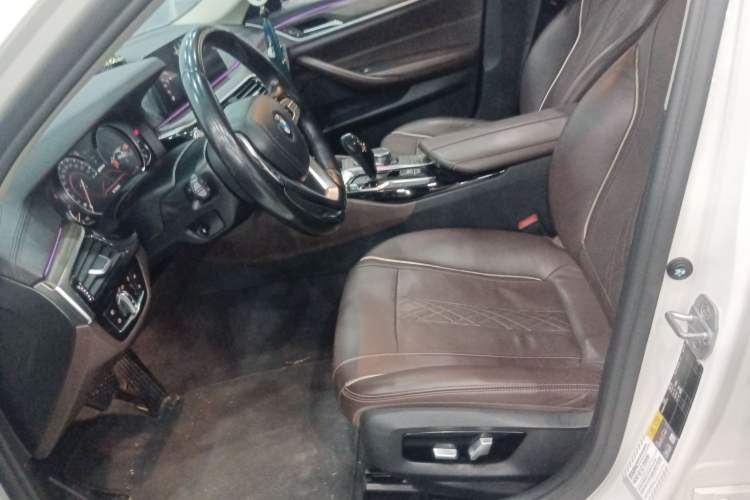 Used BMW 5 Series New Energy 2018 530Le Luxury Package Left Front Seat
