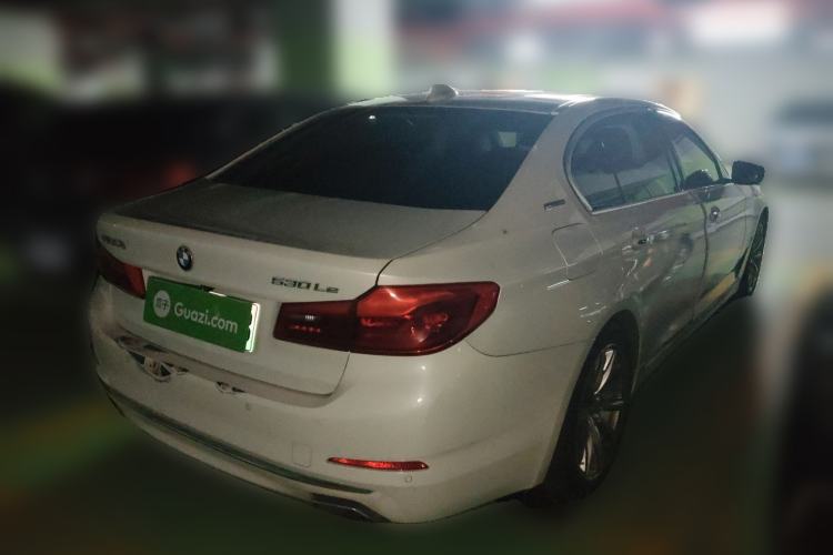 Used BMW 5 Series New Energy 2018 530Le Luxury Package Rear Right 45 Deg