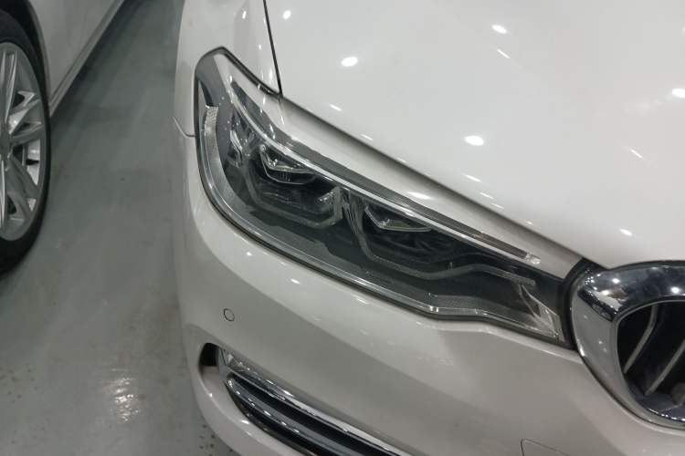 Used BMW 5 Series New Energy 2018 530Le Luxury Package Right Front Headlight