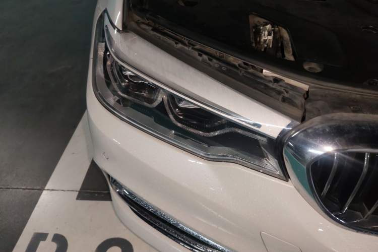 Used BMW 5 Series New Energy 2018 530Le Luxury Package Right Front Headlight