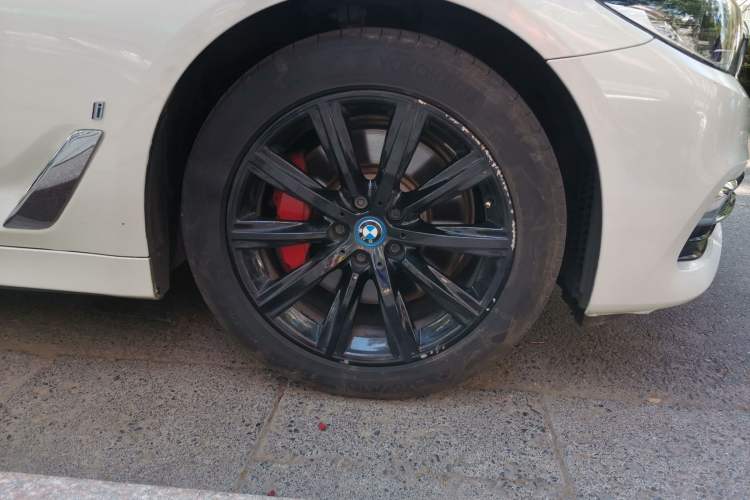 Used BMW 5 Series New Energy 2018 530Le Luxury Package Right Front Wheel Hub