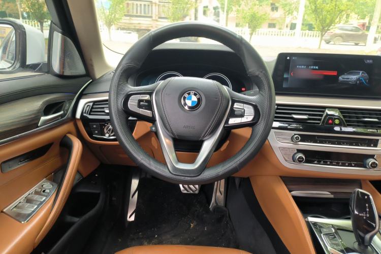 Used BMW 5 Series New Energy 2018 530Le Luxury Package Steering Wheel