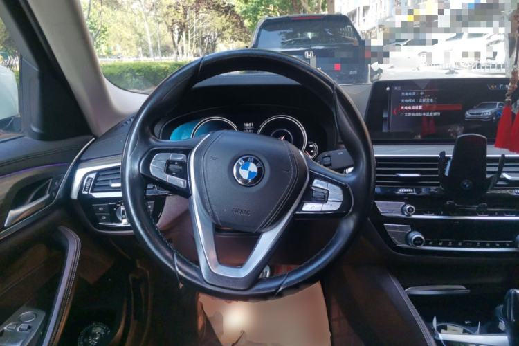 Used BMW 5 Series New Energy 2018 530Le Luxury Package Steering Wheel