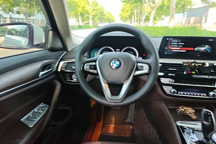 Used BMW 5 Series New Energy 2018 530Le Luxury Package Steering Wheel