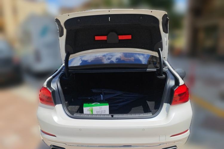 Used BMW 5 Series New Energy 2018 530Le Luxury Package Trunk