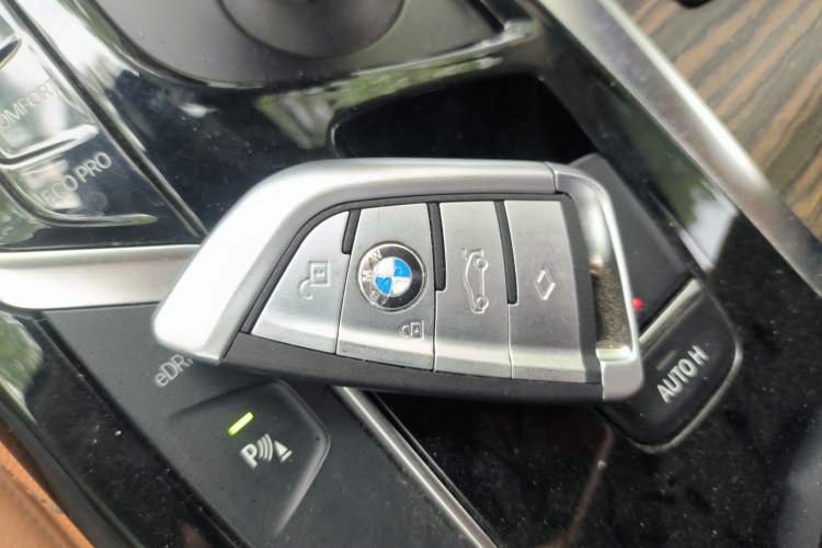 Used BMW 5 Series New Energy 2018 530Le Luxury Package Vehicle Key