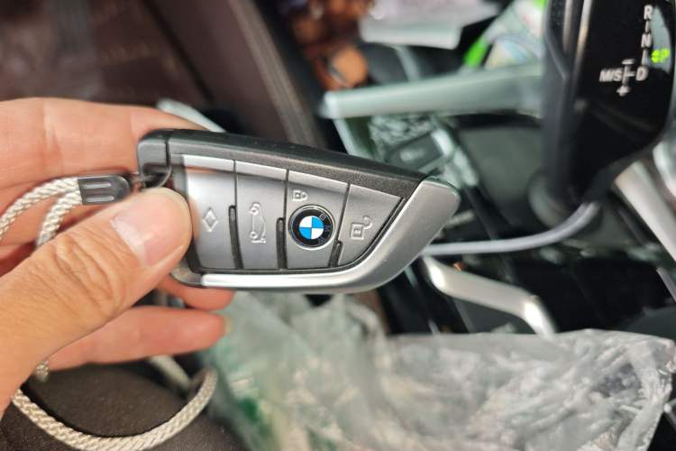 Used BMW 5 Series New Energy 2018 530Le Luxury Package Vehicle Key