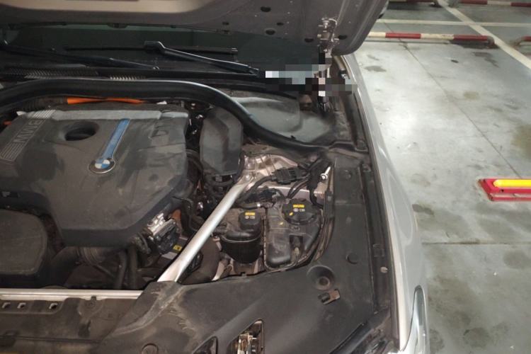Used BMW 5 Series New Energy 2018 530Le Luxury Package Engine Bay Left