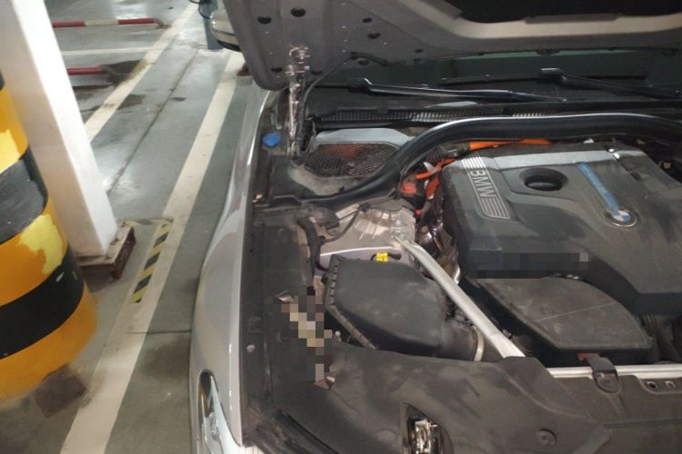 Used BMW 5 Series New Energy 2018 530Le Luxury Package Engine Bay Right