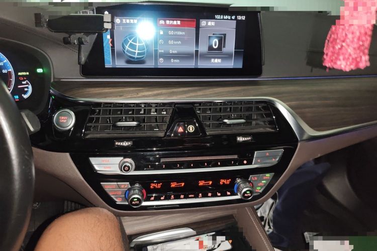 Used BMW 5 Series New Energy 2019 530Le Luxury Package Audio And AC Panel