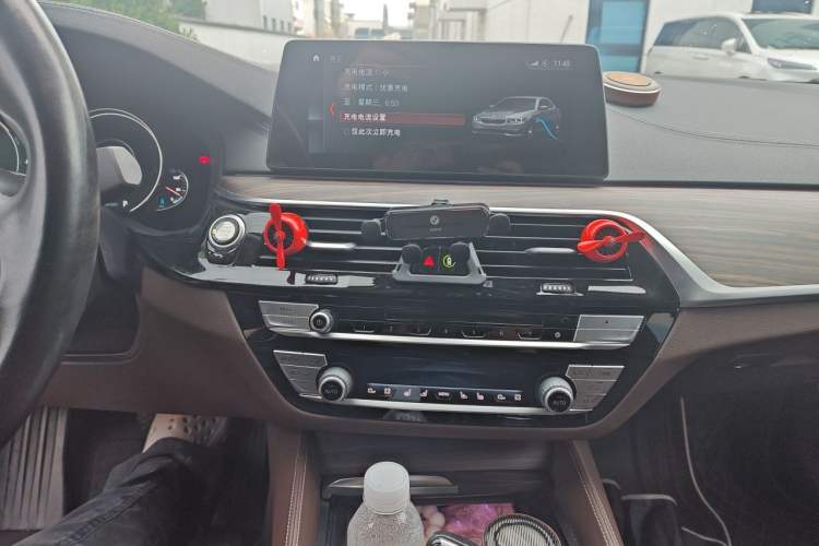 Used BMW 5 Series New Energy 2019 530Le Luxury Package Audio And AC Panel
