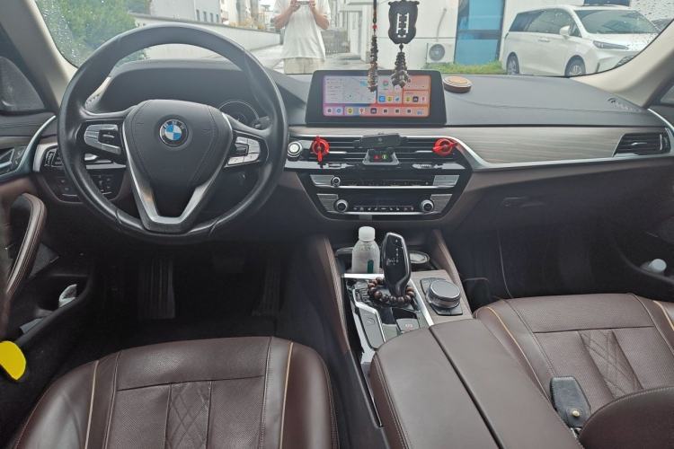 Used BMW 5 Series New Energy 2019 530Le Luxury Package Center Console