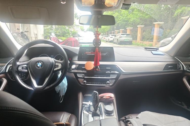Used BMW 5 Series New Energy 2019 530Le Luxury Package Center Console