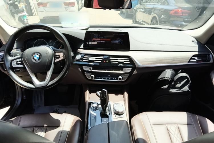 Used BMW 5 Series New Energy 2019 530Le Luxury Package Center Console