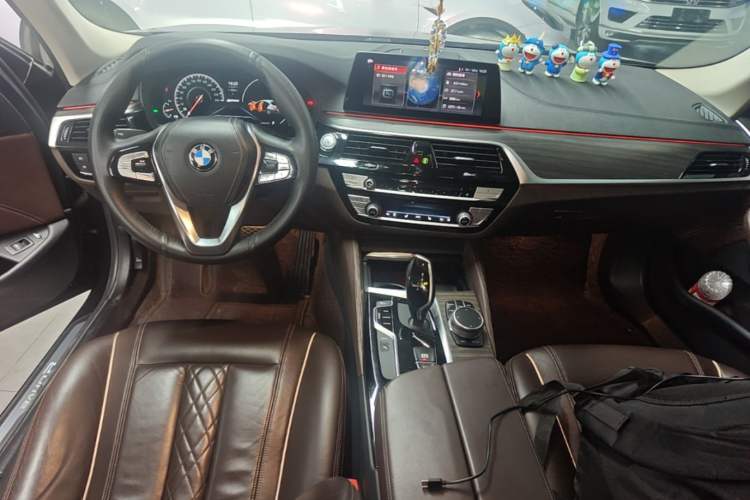 Used BMW 5 Series New Energy 2019 530Le Luxury Package Center Console