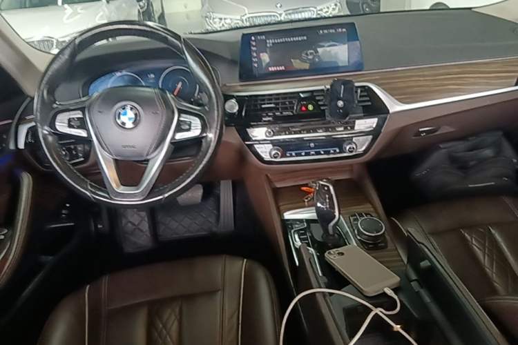 Used BMW 5 Series New Energy 2019 Updated Version 530Le Luxury Package Center Console
