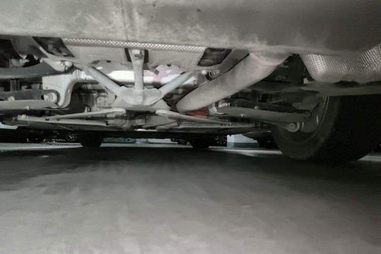 Used BMW 5 Series New Energy 2019 Updated 530Le Pioneer Edition Chassis Rear