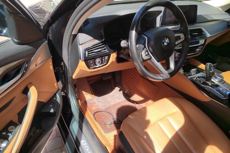 Used BMW 5 Series New Energy 2019 530Le Luxury Package Driver Seat