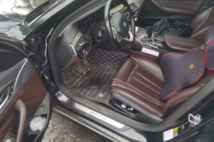 Used BMW 5 Series New Energy 2019 Updated Version 530Le Luxury Package Driver Seat