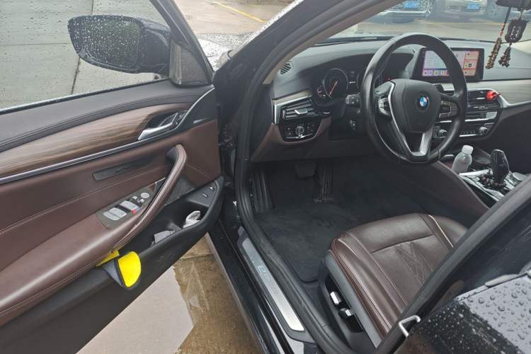 Used BMW 5 Series New Energy 2019 530Le Luxury Package Driver Seat