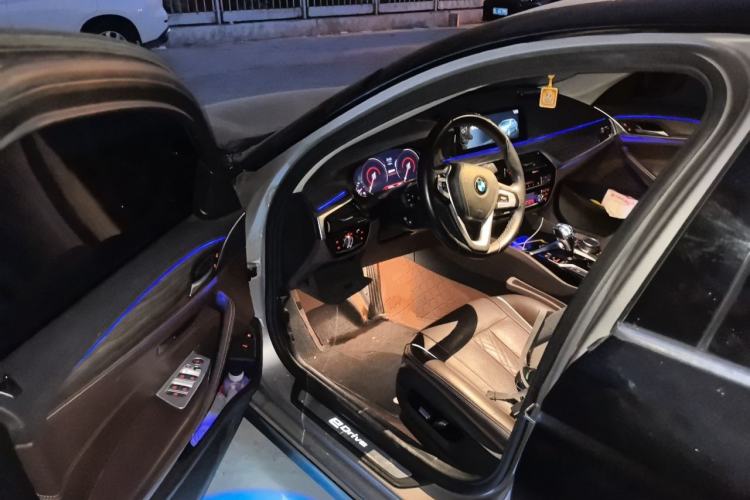 Used BMW 5 Series New Energy 2019 530Le Luxury Package Driver Seat
