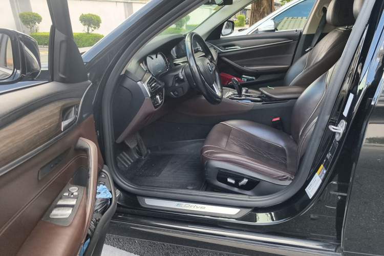 Used BMW 5 Series New Energy 2019 530Le Luxury Package Driver Seat