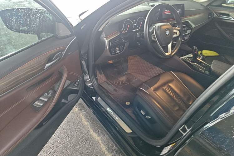 Used BMW 5 Series New Energy 2019 Updated Version 530Le Luxury Package Driver Seat