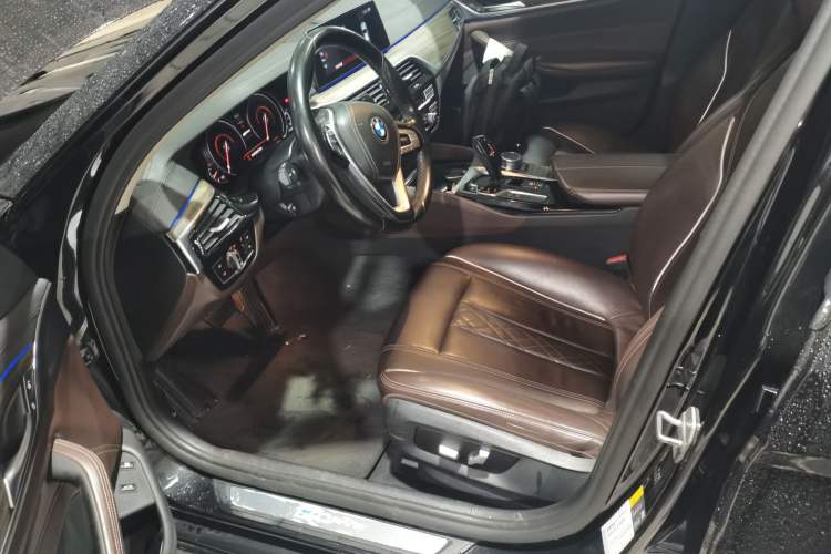 Used BMW 5 Series New Energy 2019 Updated Version 530Le Luxury Package Driver Seat