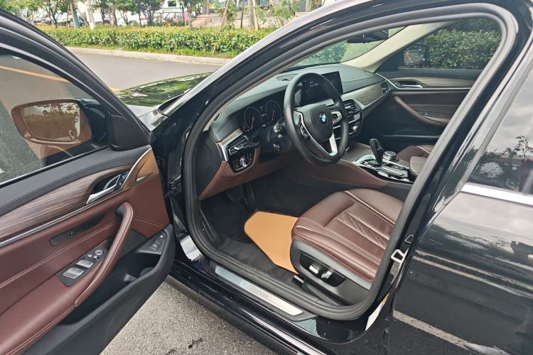 Used BMW 5 Series New Energy 2019 Updated Version 530Le Luxury Package Driver Seat