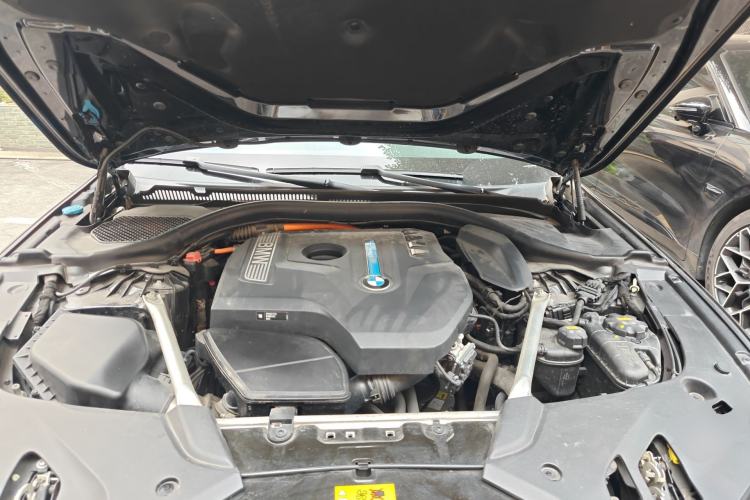 Used BMW 5 Series New Energy 2019 Updated Version 530Le Luxury Package Engine Bay