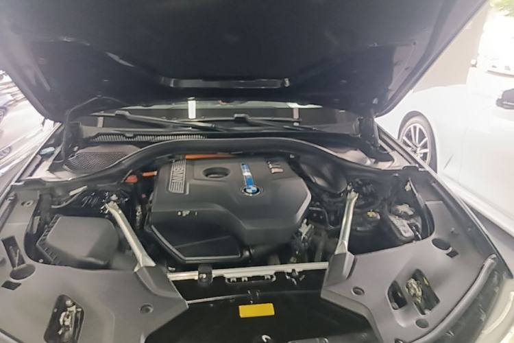 Used BMW 5 Series New Energy 2019 Updated 530Le Pioneer Edition Engine Bay
