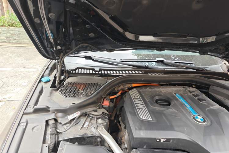 Used BMW 5 Series New Energy 2019 Updated Version 530Le Luxury Package Engine Bay Right