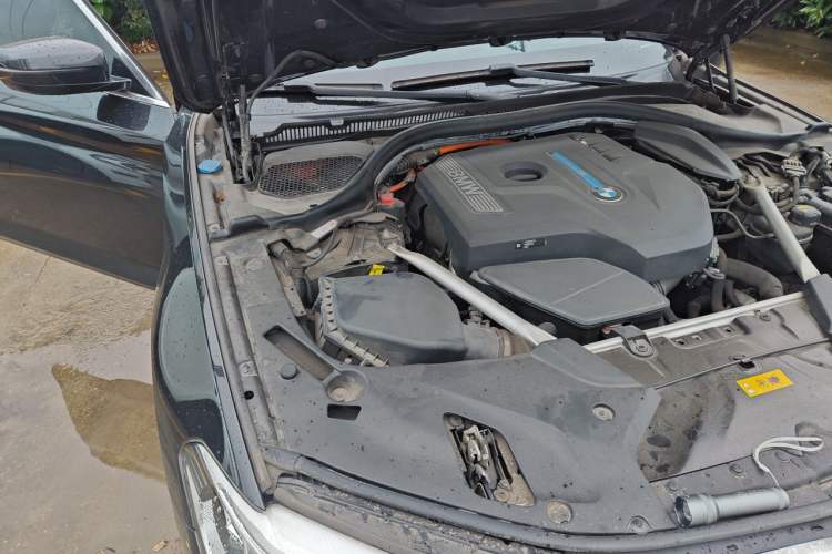 Used BMW 5 Series New Energy 2019 530Le Luxury Package Engine Bay Right