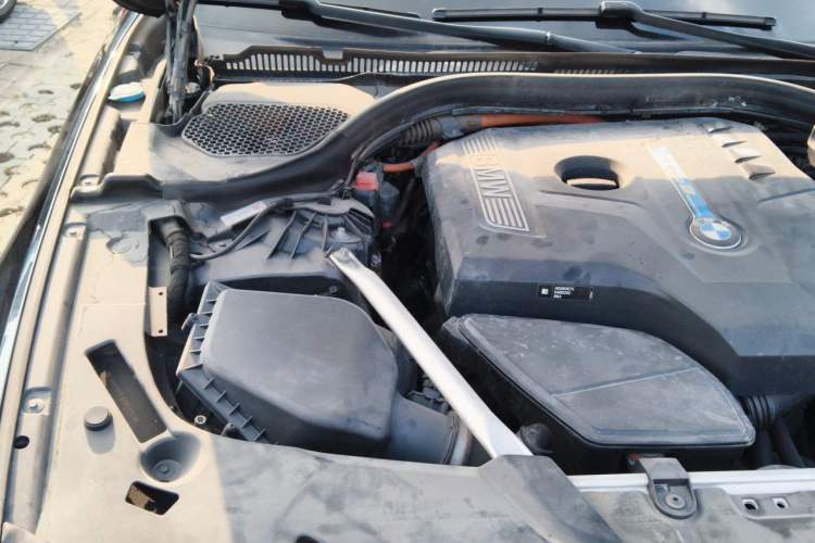 Used BMW 5 Series New Energy 2019 530Le Luxury Package Engine Bay Right
