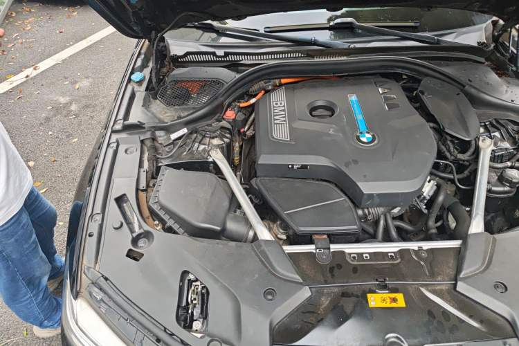 Used BMW 5 Series New Energy 2019 Updated Version 530Le Luxury Package Engine Bay Right