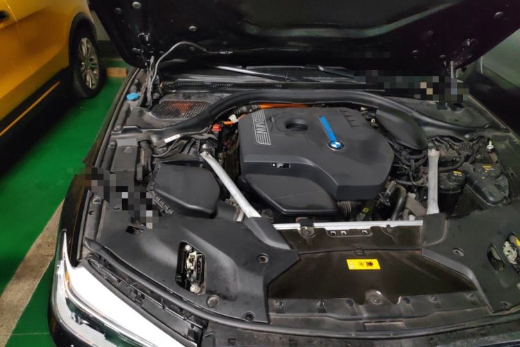 Used BMW 5 Series New Energy 2019 530Le Pioneer Edition Engine Bay Right