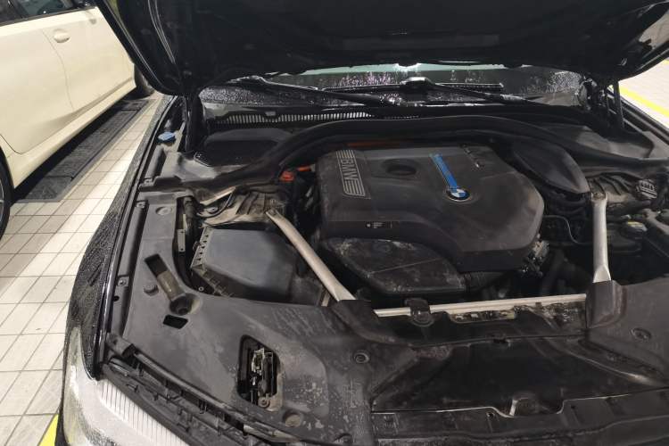 Used BMW 5 Series New Energy 2019 Updated Version 530Le Luxury Package Engine Bay Right